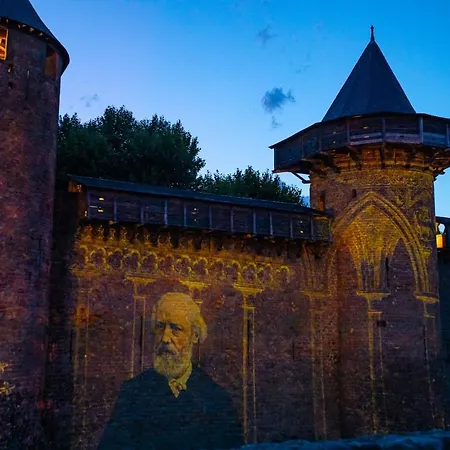 Apartmán Confort ! Climatisation, Calme, Piscine, Parking Gratuit, Terrasse, Wifi *
