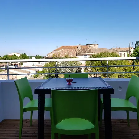Apartmán Confort ! Climatisation, Calme, Piscine, Parking Gratuit, Terrasse, Wifi
