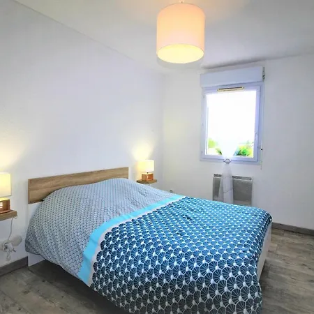 Confort ! Climatisation, Calme, Piscine, Parking Gratuit, Terrasse, Wifi Апартаменты