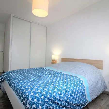 Apartmán Confort ! Climatisation, Calme, Piscine, Parking Gratuit, Terrasse, Wifi *