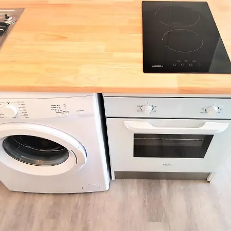 Apartmán Confort ! Climatisation, Calme, Piscine, Parking Gratuit, Terrasse, Wifi *