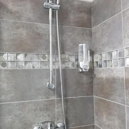 Apartmán Confort ! Climatisation, Calme, Piscine, Parking Gratuit, Terrasse, Wifi