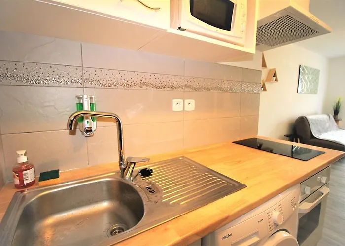 Confort ! Climatisation, Calme, Piscine, Parking Gratuit, Terrasse, Wifi Daire