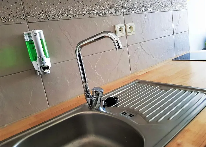 Confort ! Climatisation, Calme, Piscine, Parking Gratuit, Terrasse, Wifi Daire *